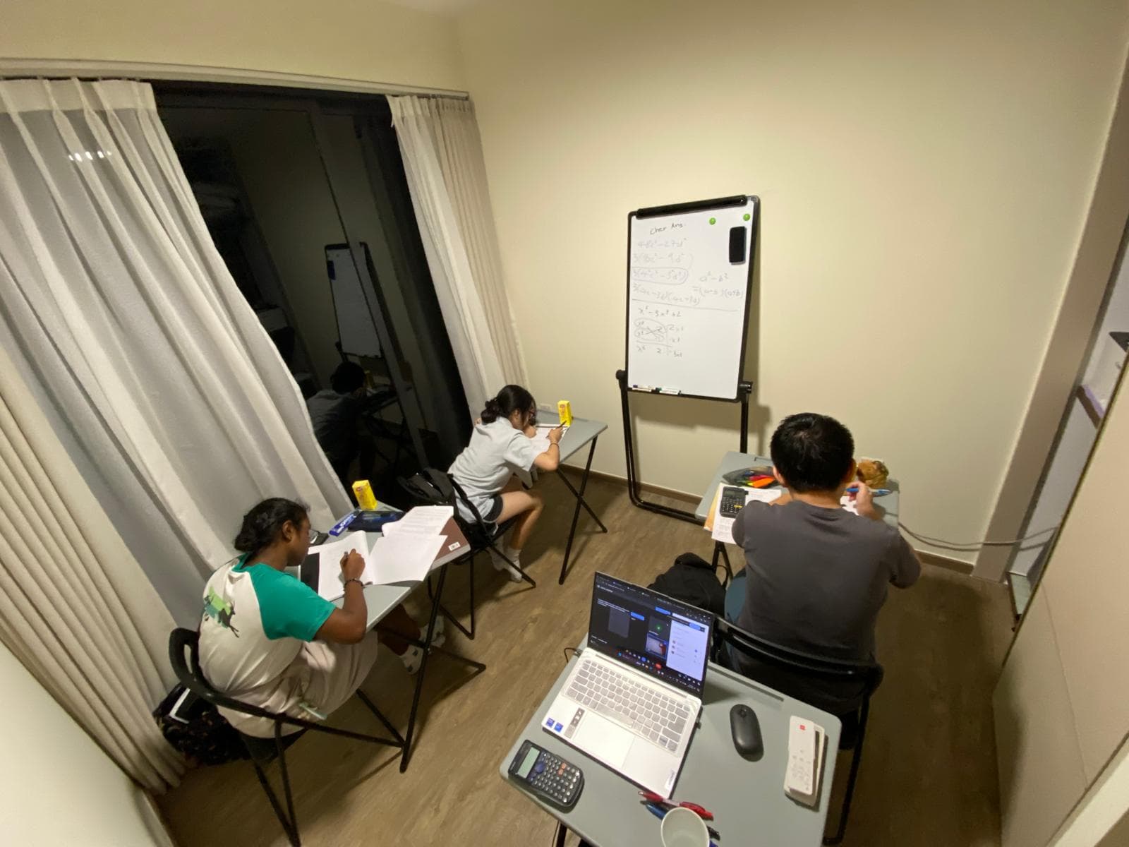 Small group tuition session at JLearning